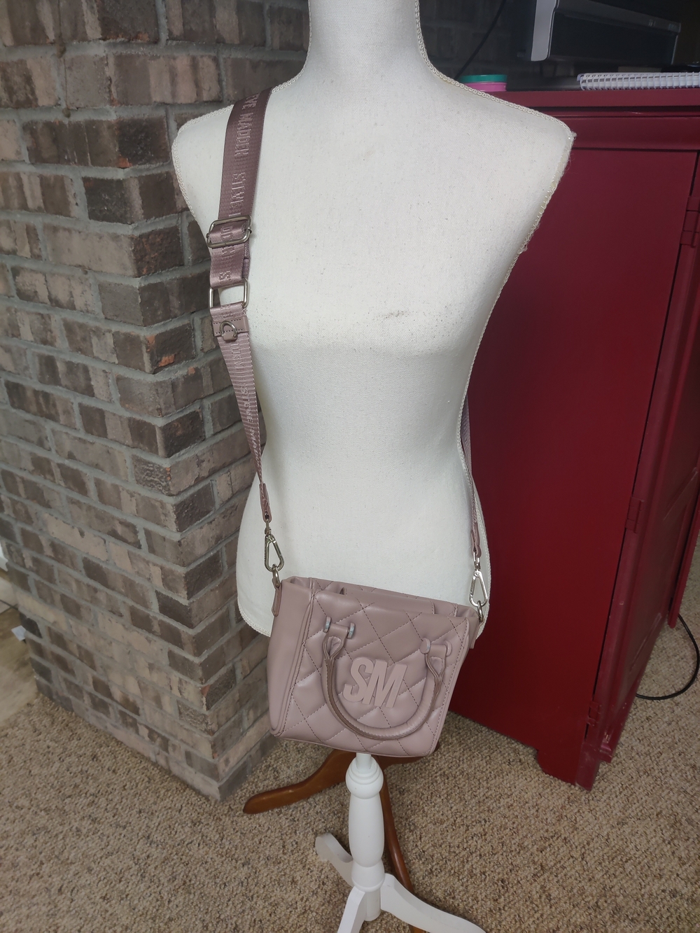 Steve Madden Quilted Crossbody Bag in Lilac mauve